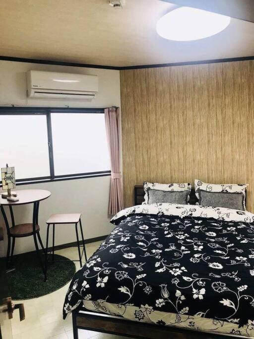 天下茶屋浪漫满屋 Осака Экстерьер фото